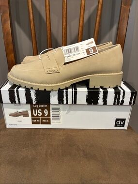 DV by Dolce Vita Dune Lug Loafer in Beige